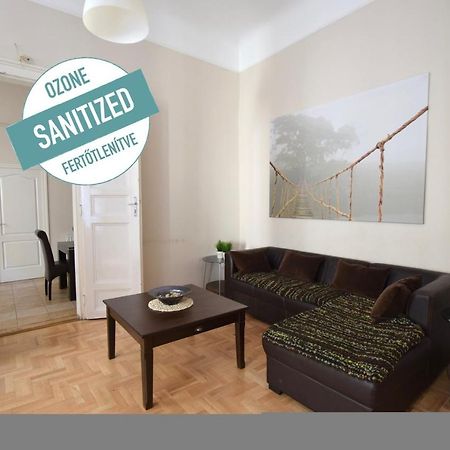 بودابست Standard Apartment By Hi5 - Muzeum 5 المظهر الخارجي الصورة
