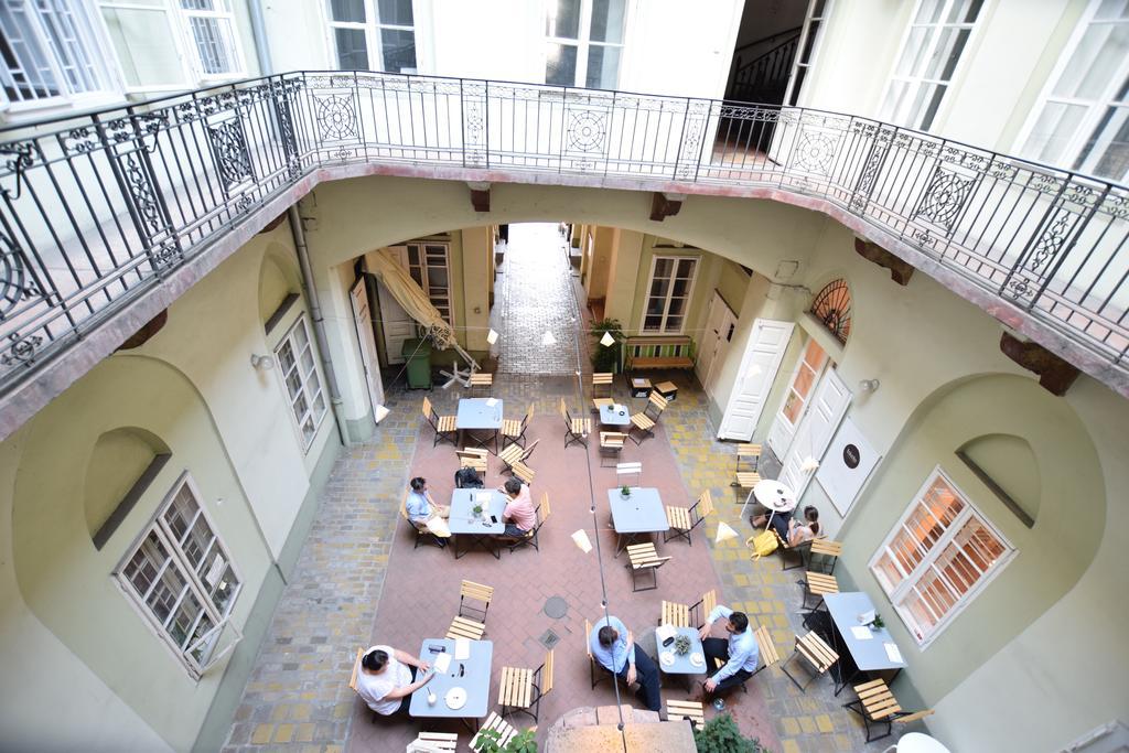 بودابست Standard Apartment By Hi5 - Muzeum 5 المظهر الخارجي الصورة